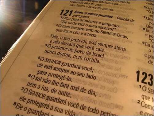 Salmo 121 completo na Bíblia Sagrada em português